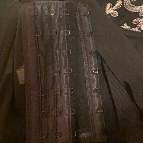 Black with Pink Rose Embroidered Bustier Corset Size 36C - Picture 7 of 7